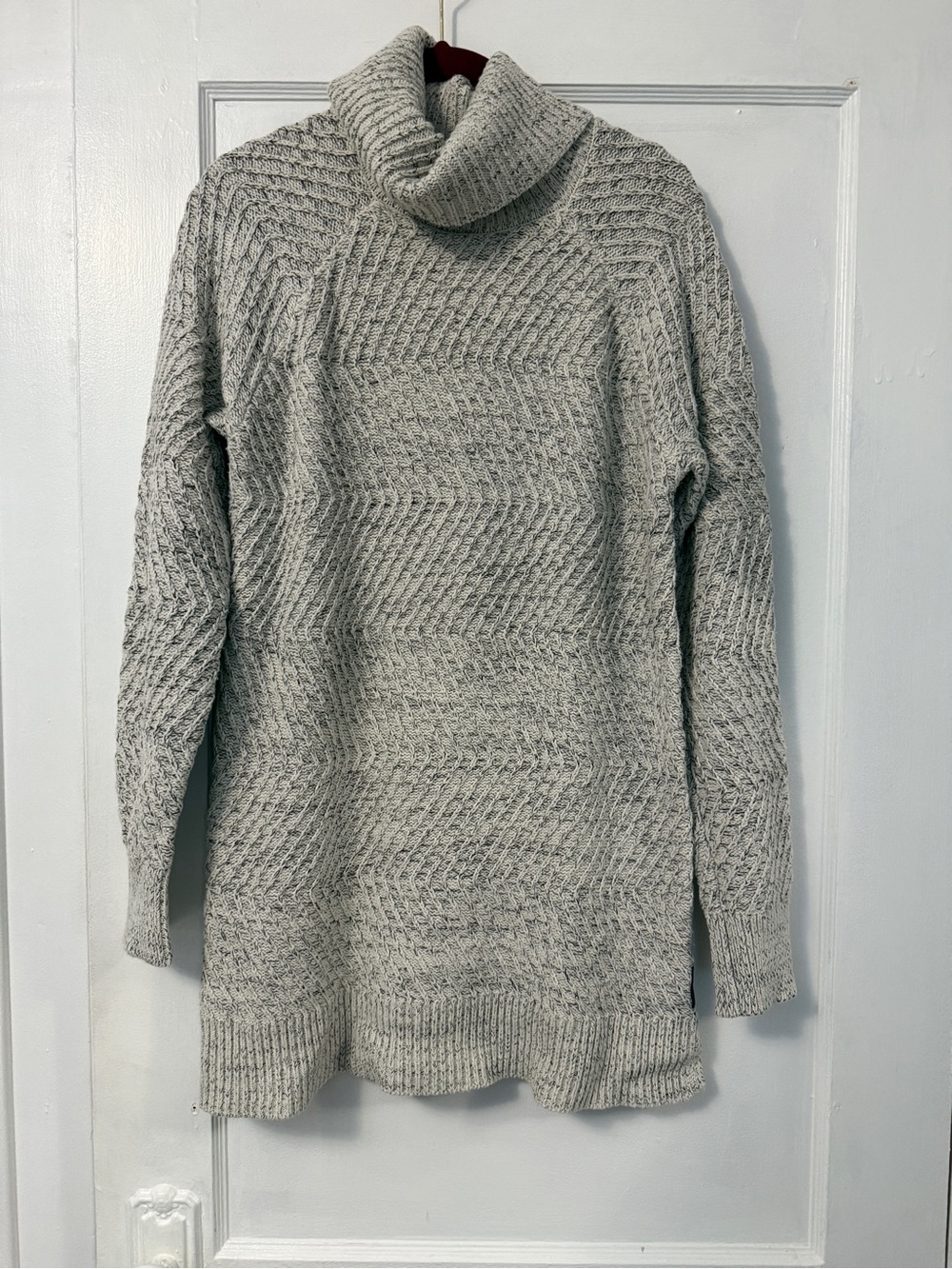 Roots Cozy Turtleneck Cable Knit Sweater - Light Gray